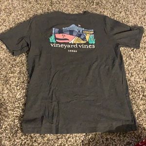 RARE - NWOT Vineyard Vines Texas tee